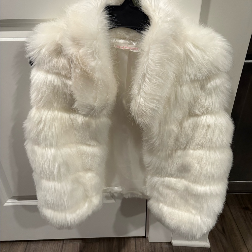 Hot & Delicious Cream Teddy Jacket